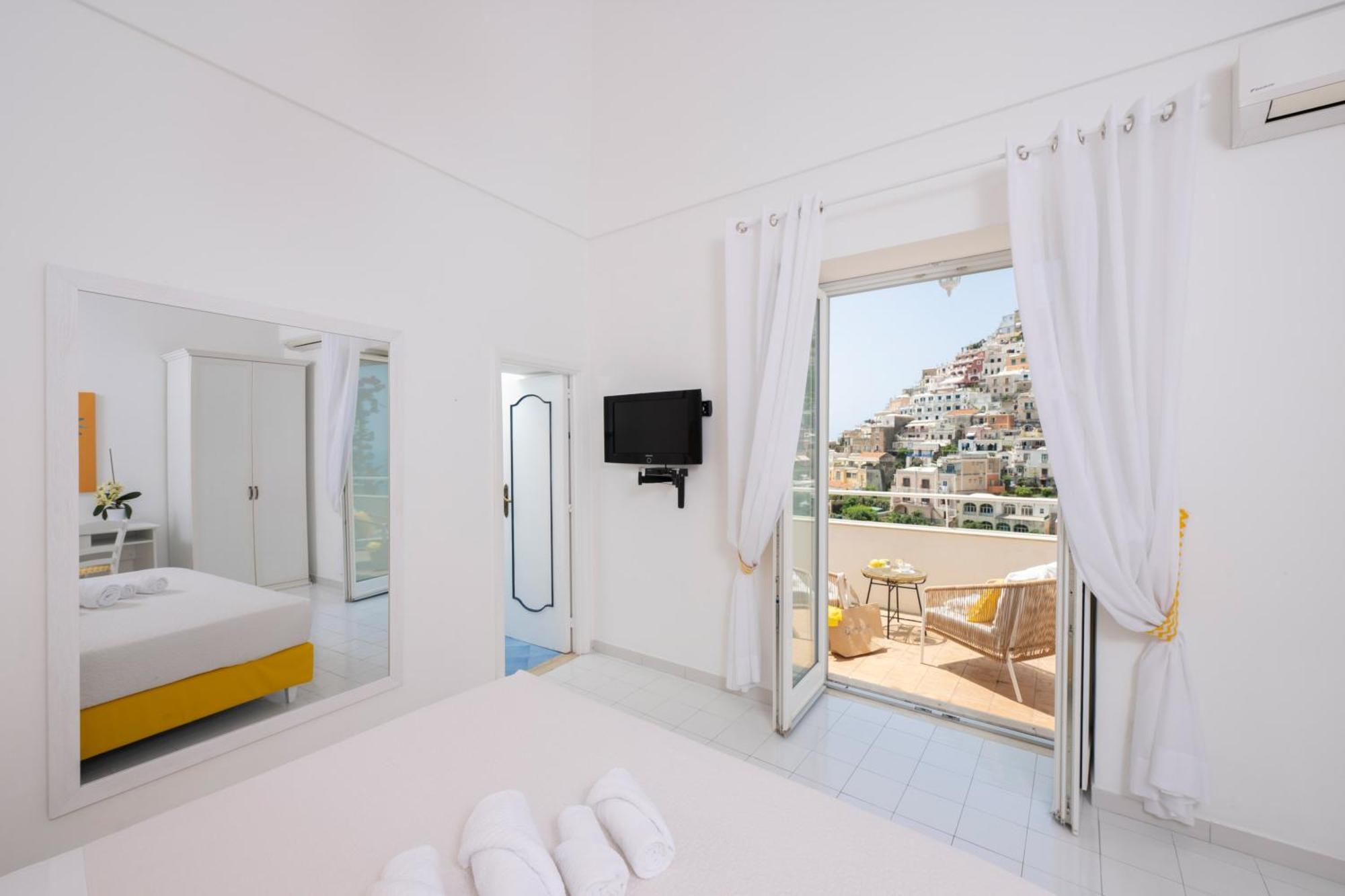 Casa Dama Hotel Positano Buitenkant foto